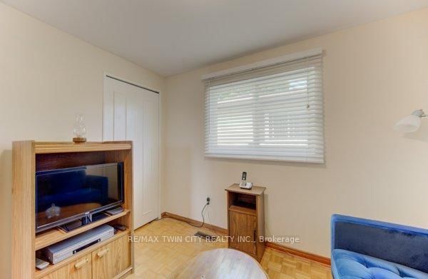 141 Hazelglen Drive • Kitchener, ON photo 25