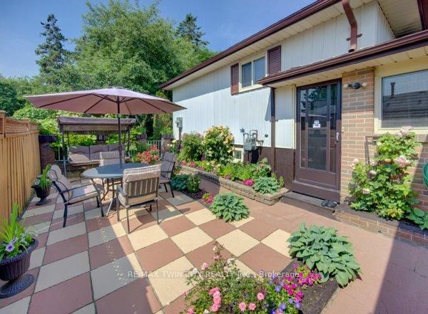 141 Hazelglen Drive • Kitchener, ON photo 34