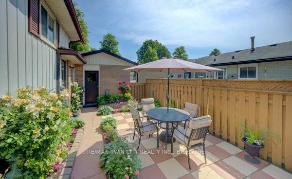 141 Hazelglen Drive • Kitchener, ON photo 37