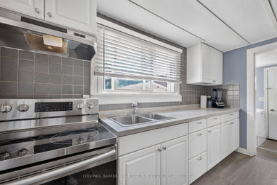 69 DOLPHIN Street • Port Colborne, ON photo 3