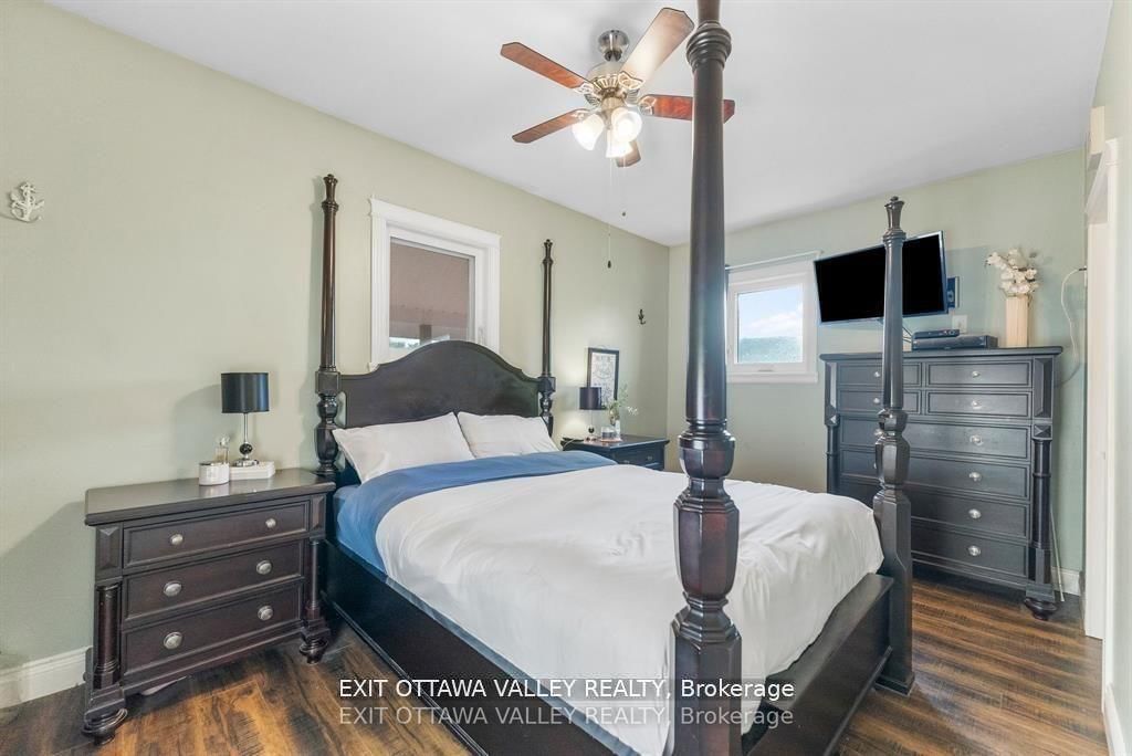 44 LACROIX BAY Road • Westmeath, ON photo 17