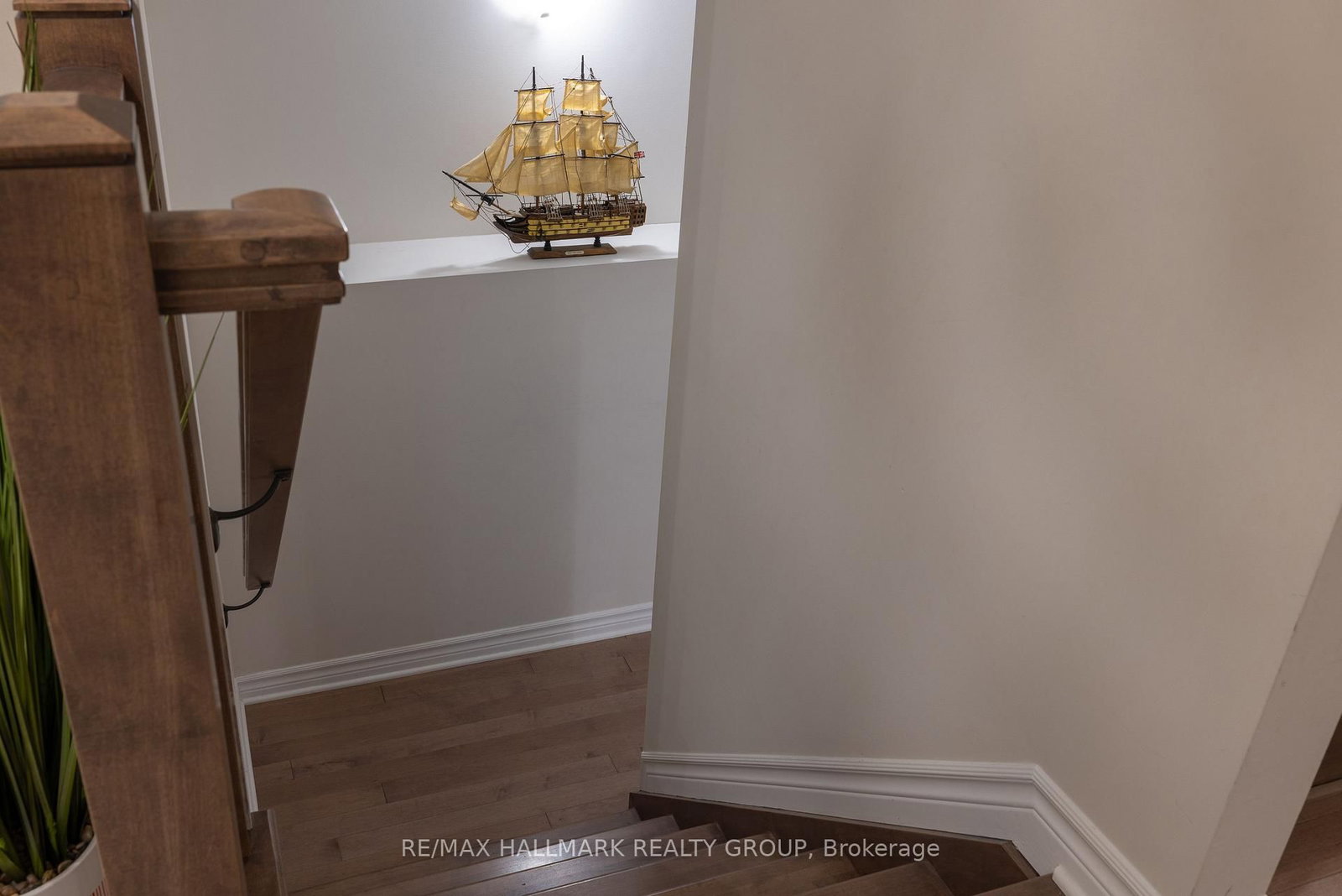 57 Zaatiik Grove • Ottawa, ON photo 49