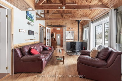 1129 LAKESHORE Road • Highlands East, ON photo 9