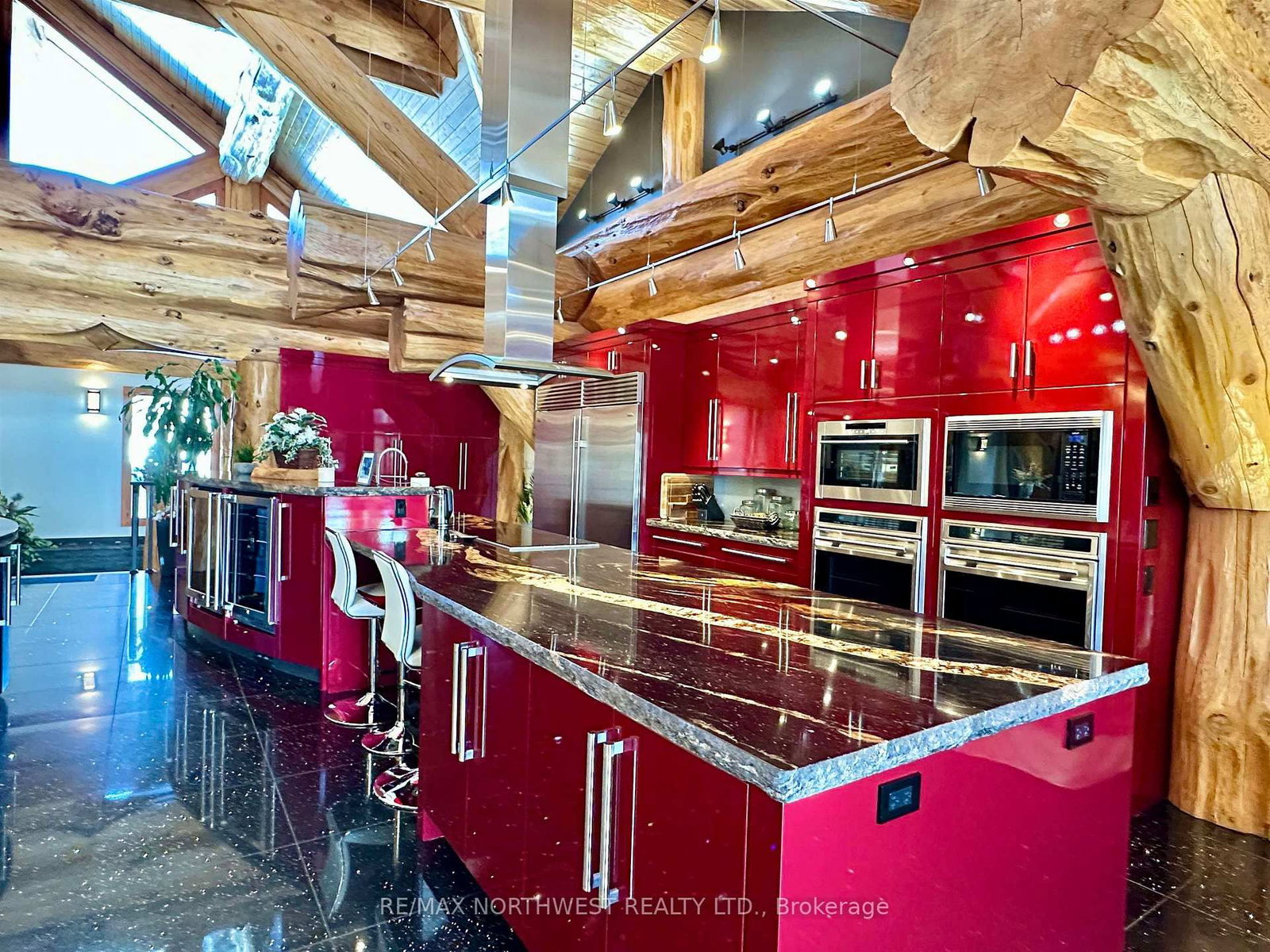 76 MIDDLE LAKE/WINNIPEG RIVER • Kenora, ON photo 13