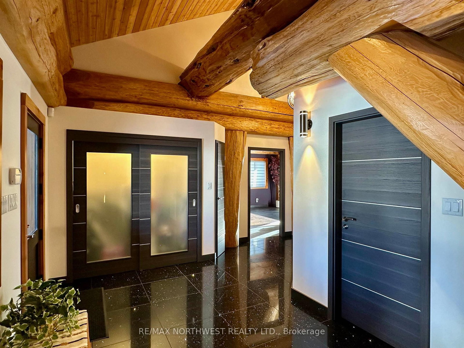76 MIDDLE LAKE/WINNIPEG RIVER • Kenora, ON photo 28