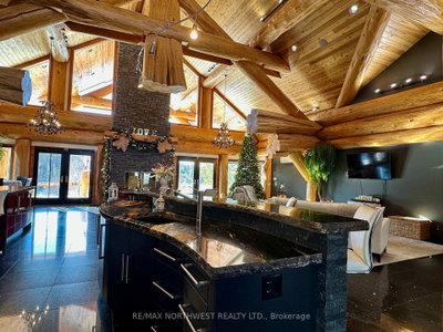76 MIDDLE LAKE/WINNIPEG RIVER • Kenora, ON photo 7