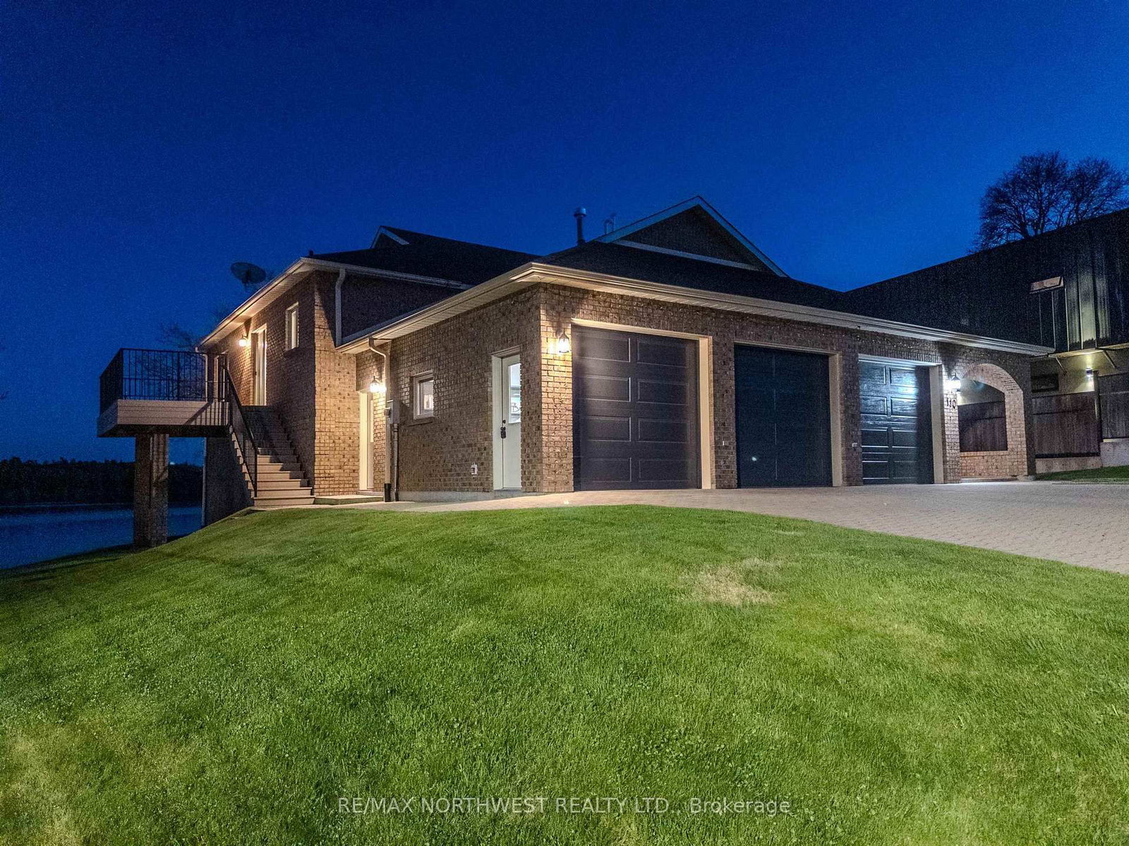 110 Lakeside Crescent • Kenora, ON photo 3