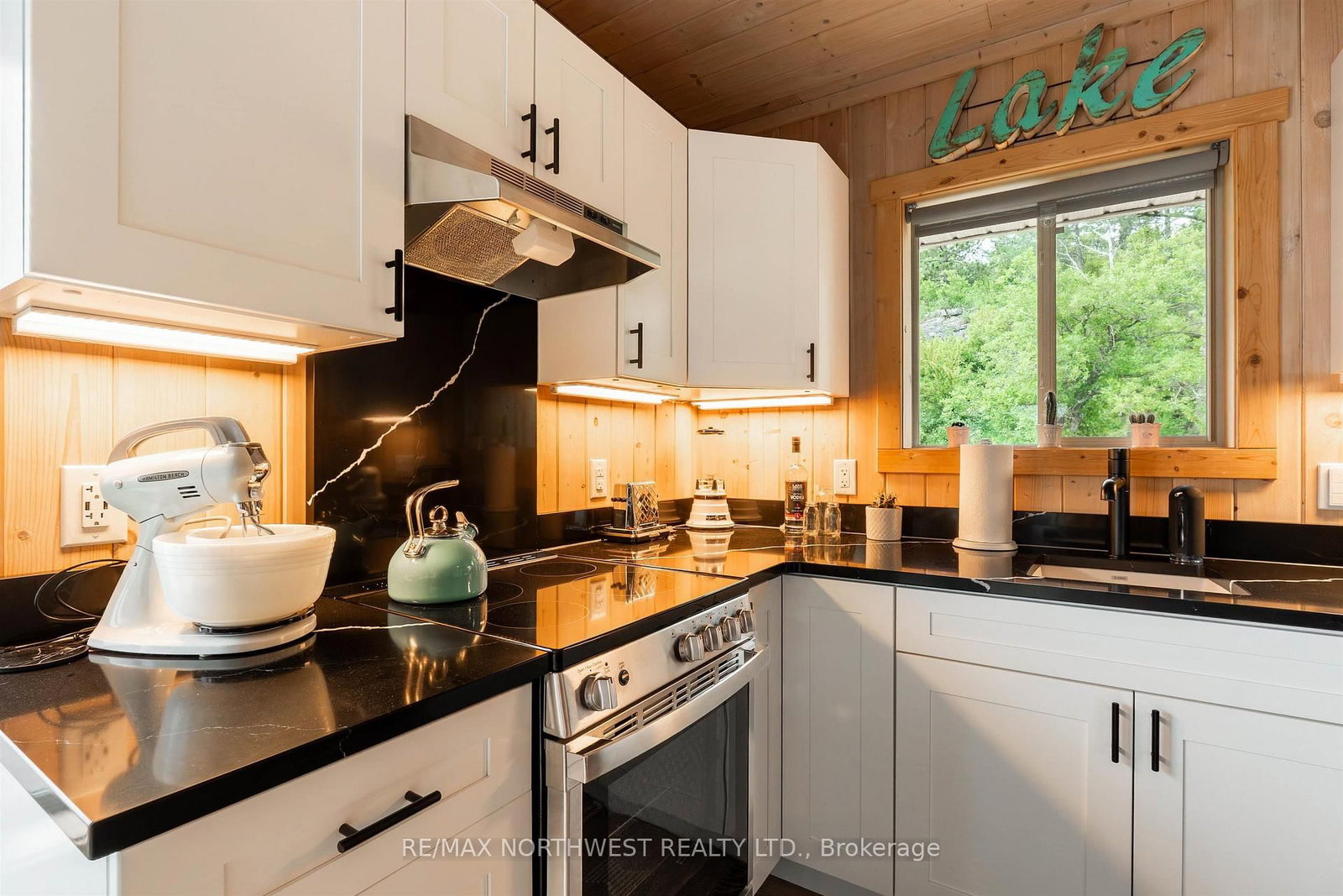 FR 3 259A Inglis Lake Road • Kenora Remote Area, ON photo 37