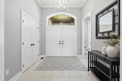 18 Kramer Court • Haldimand, ON photo 5