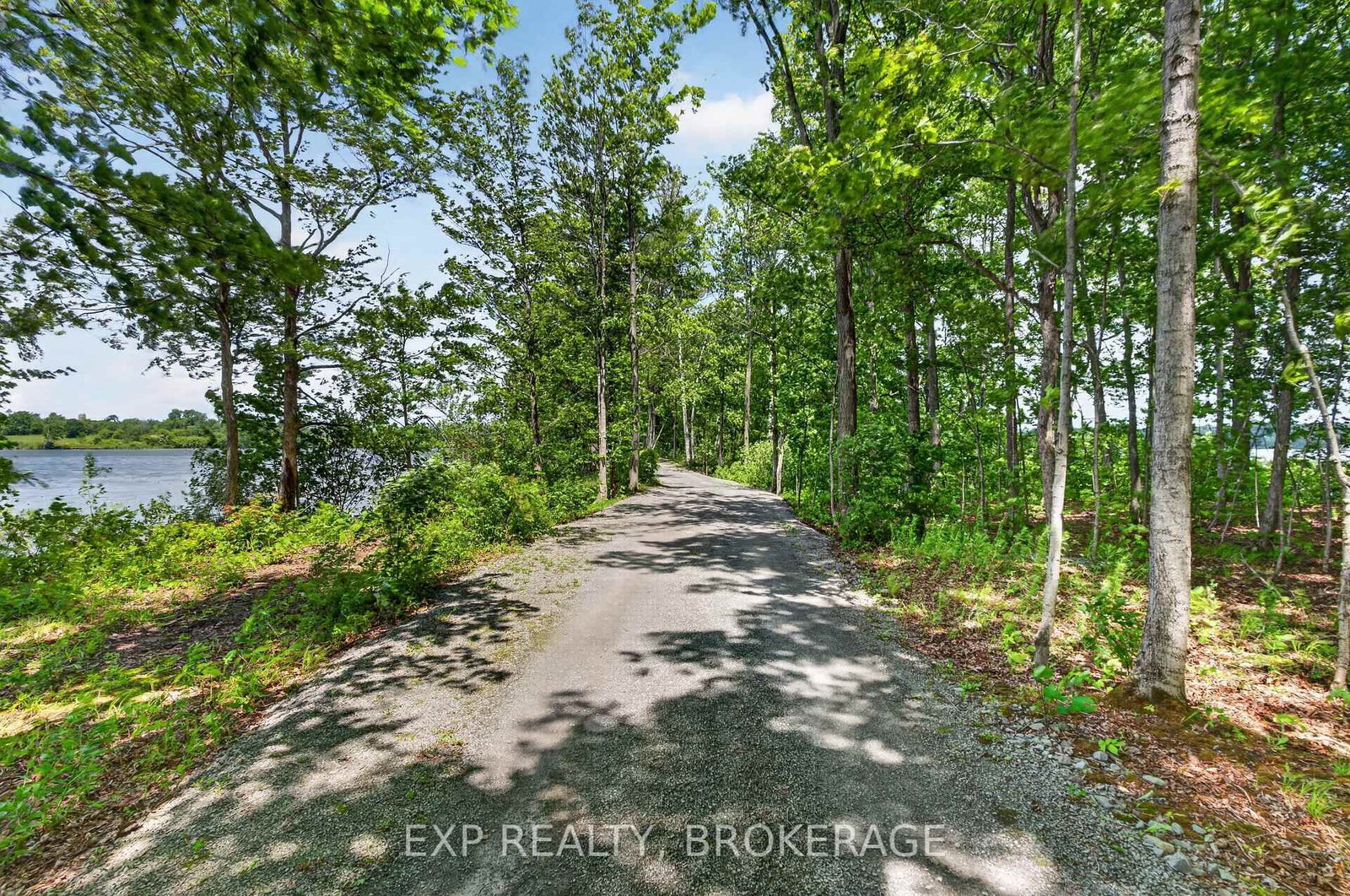 3855 HIDEAWAY Lane • Battersea, ON photo 26