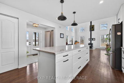 3855 HIDEAWAY Lane • Battersea, ON photo 9