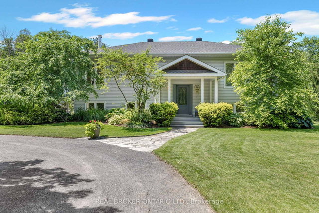 6550 Rideau Valley Drive N