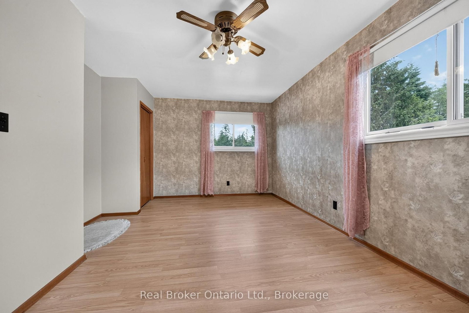9033 Erin Garafraxa Townline • Erin, ON photo 25