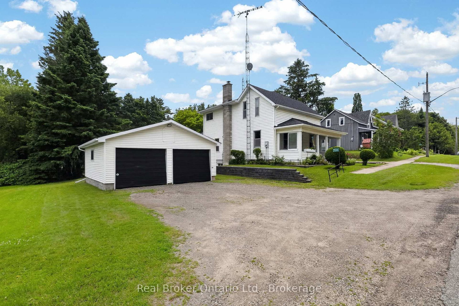 9033 Erin Garafraxa Townline • Erin, ON photo 4