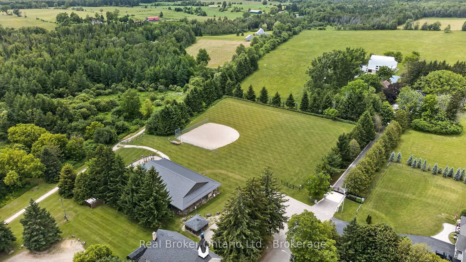 9033 Erin Garafraxa Townline • Erin, ON photo 50