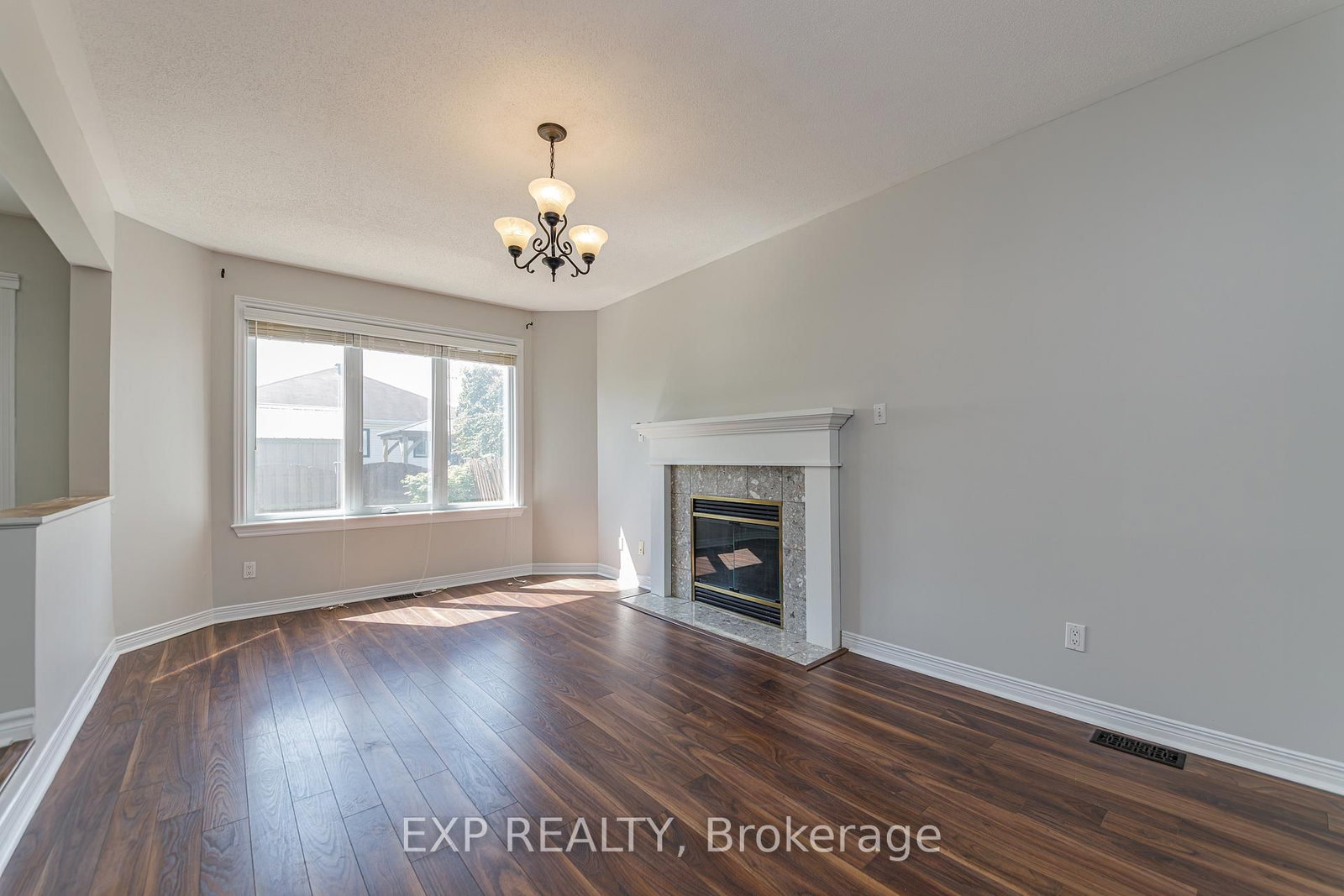 40 Newborough Crescent • Ottawa, ON photo 14