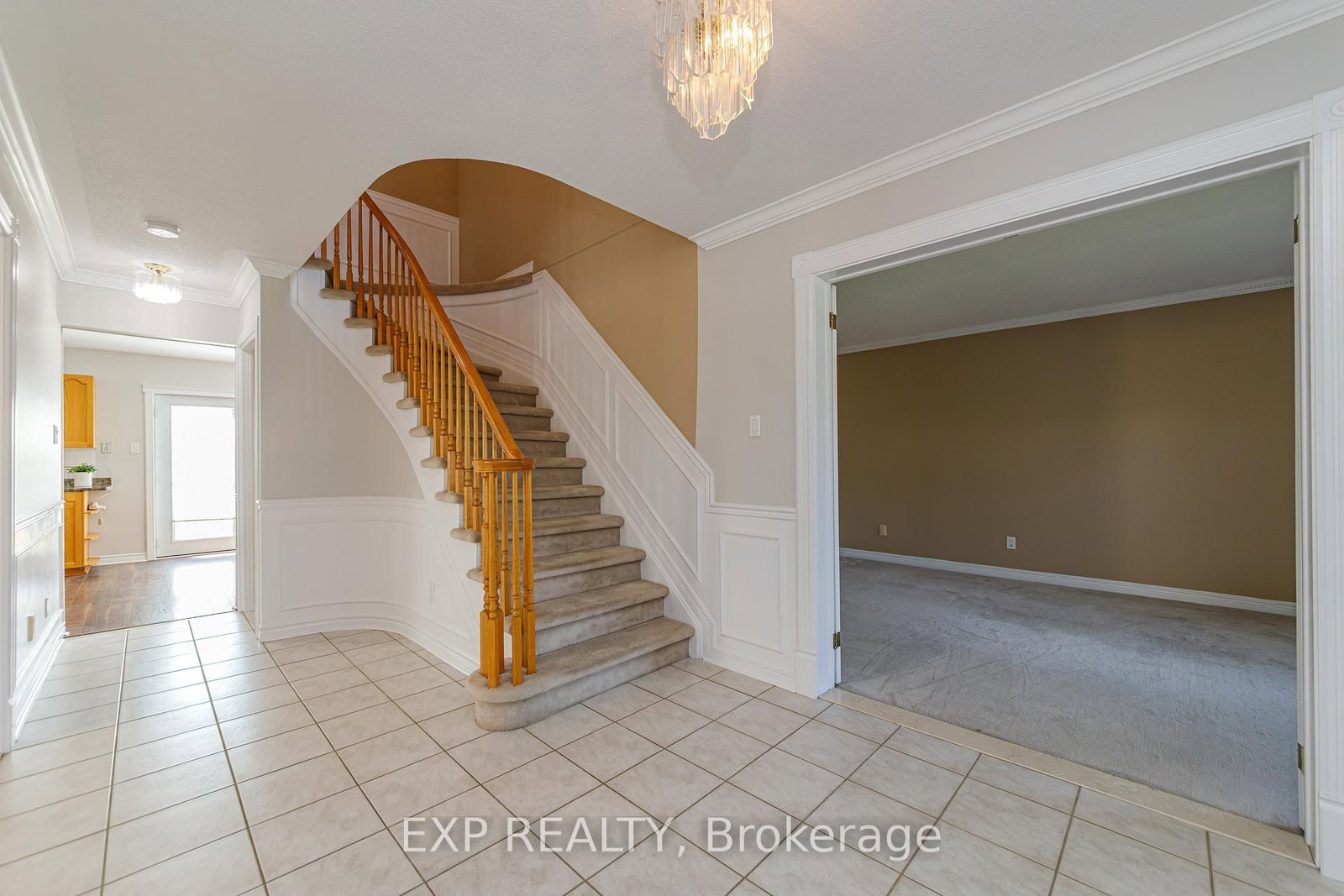 40 Newborough Crescent • Ottawa, ON photo 18