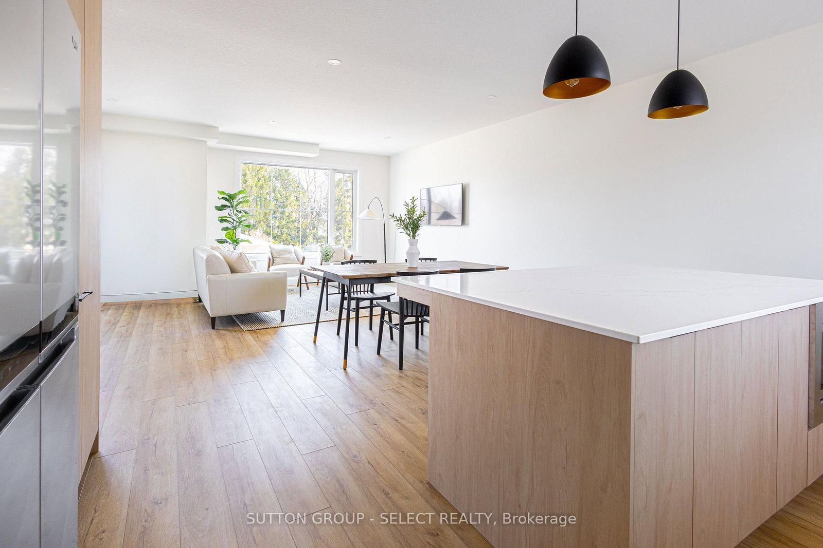 233 Upper Queen Street • #2 • Thames Centre, ON photo 17