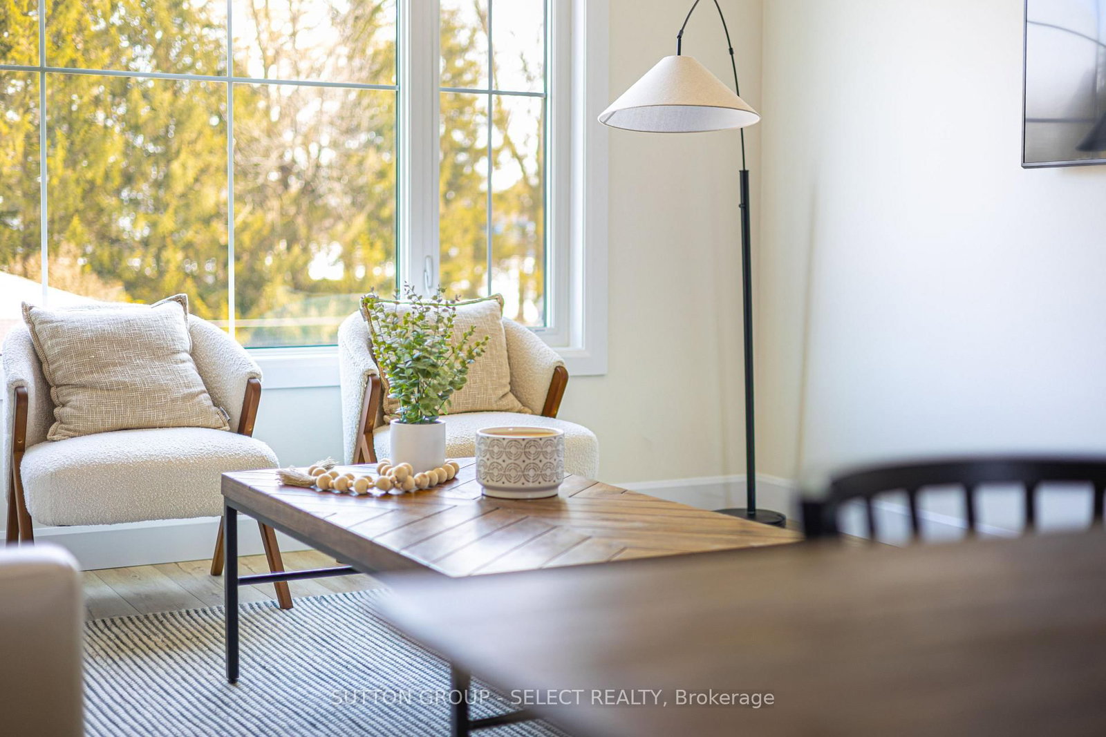 233 Upper Queen Street • #2 • Thames Centre, ON photo 5