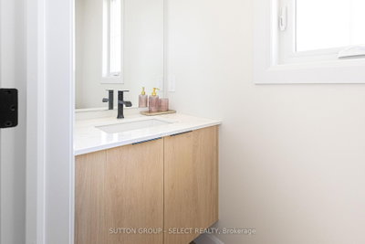 233 Upper Queen Street • #2 • Thames Centre, ON photo 6