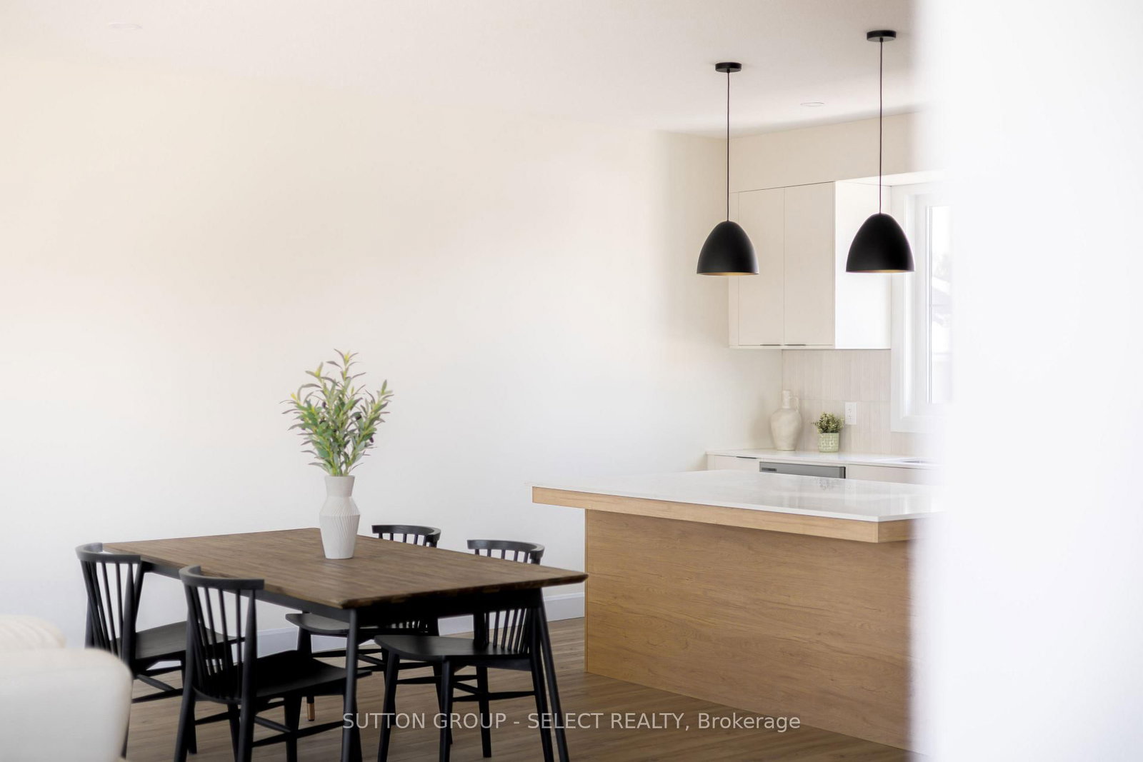 233 Upper Queen Street • #2 • Thames Centre, ON photo 8