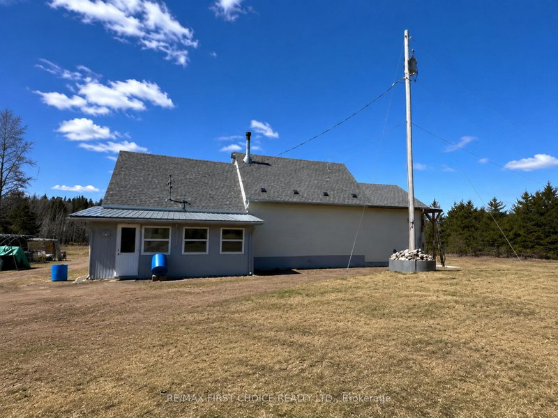 G1649 Flanders Road N