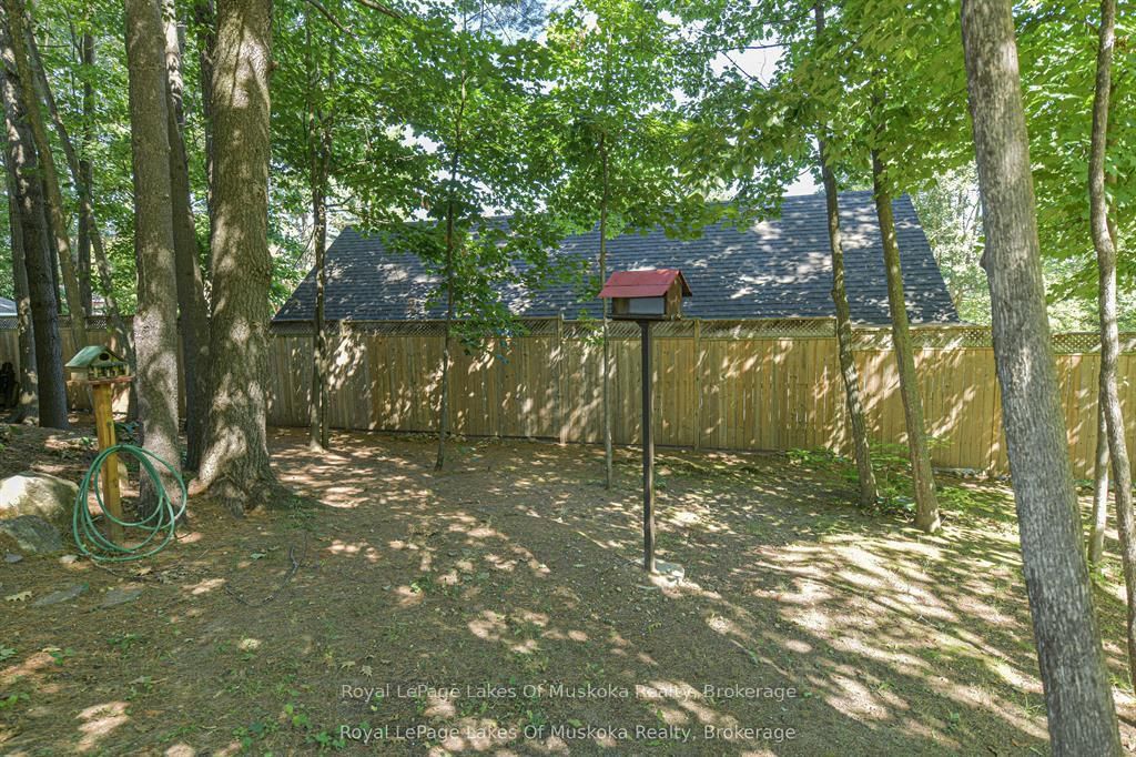 115 Douglas Street • Gravenhurst, ON photo 14