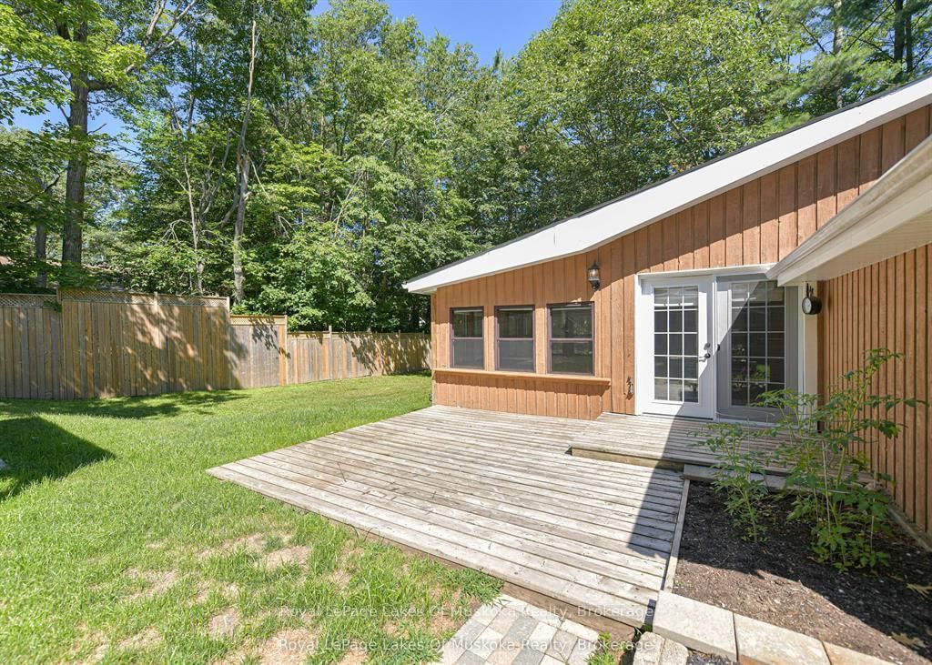 115 Douglas Street • Gravenhurst, ON photo 25