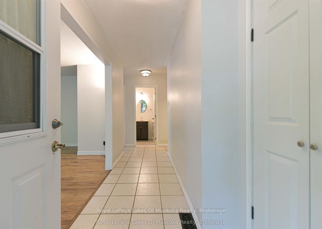 115 Douglas Street • Gravenhurst, ON photo 27