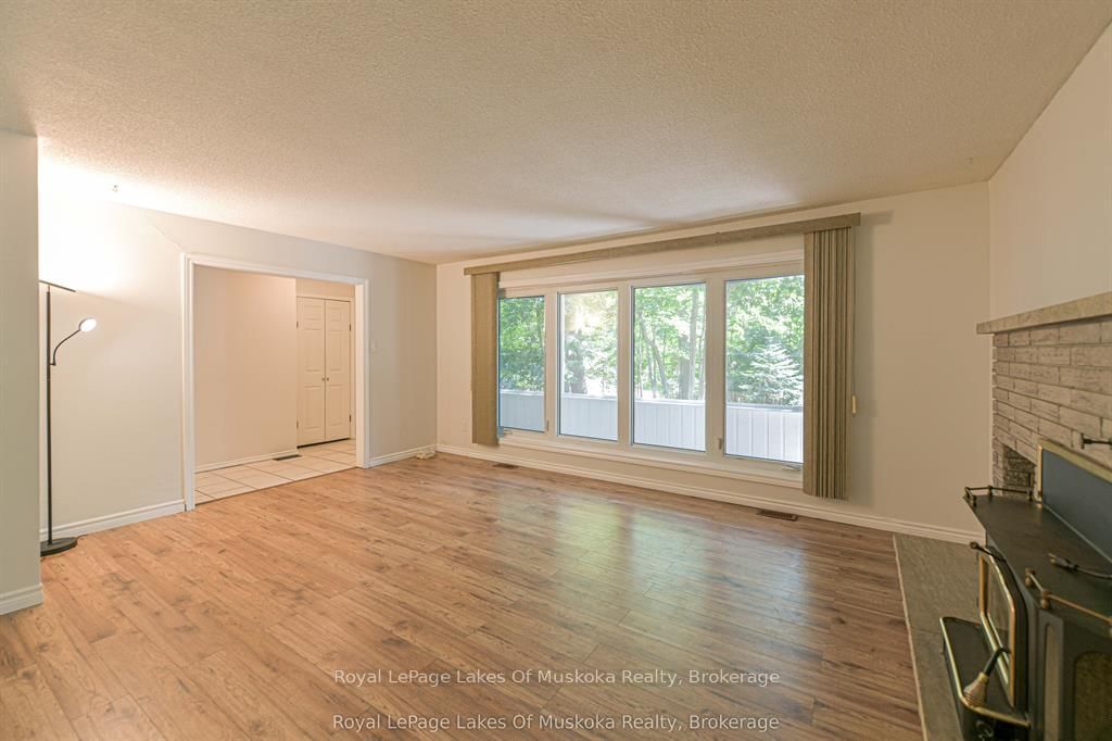 115 Douglas Street • Gravenhurst, ON photo 30