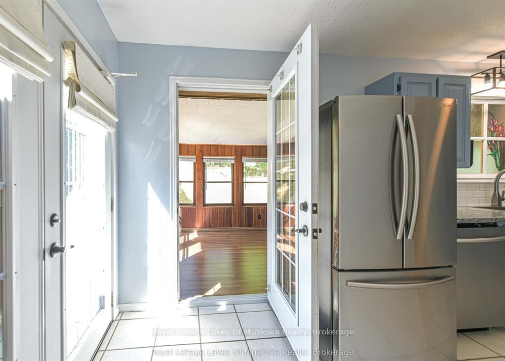 115 Douglas Street • Gravenhurst, ON photo 38