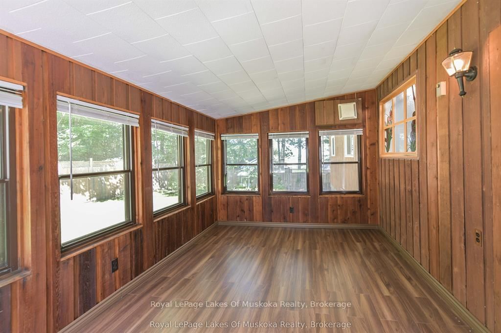 115 Douglas Street • Gravenhurst, ON photo 39