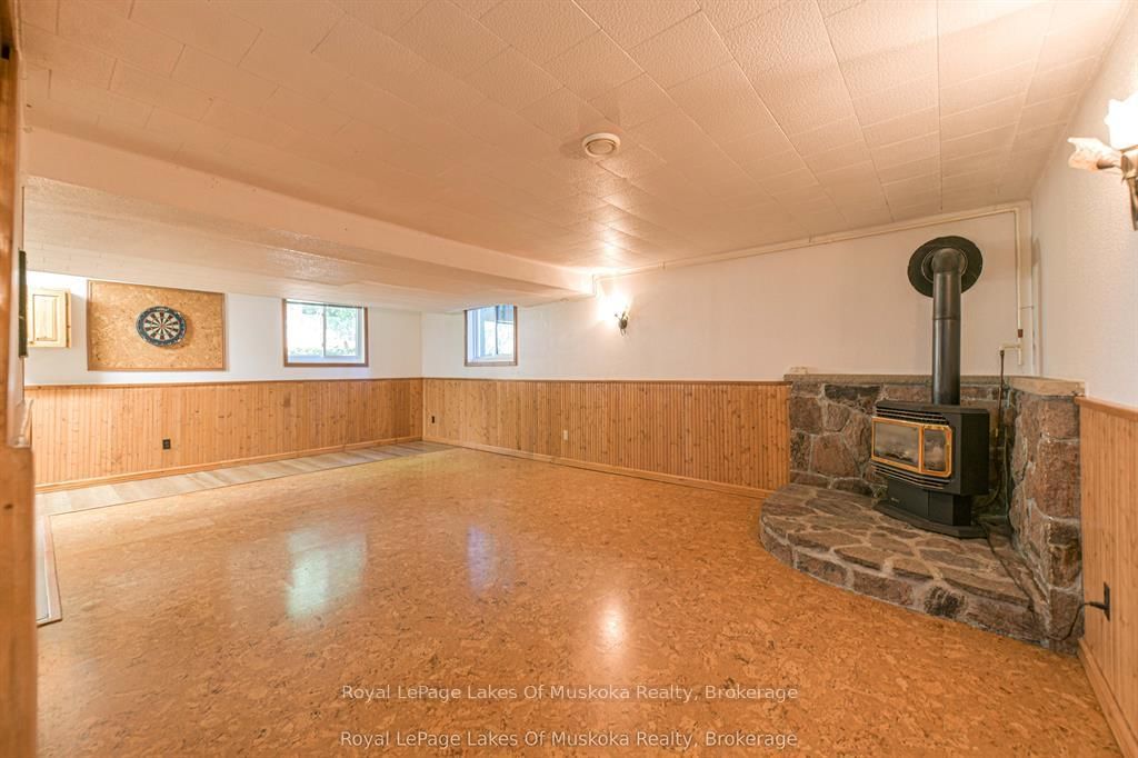 115 Douglas Street • Gravenhurst, ON photo 45