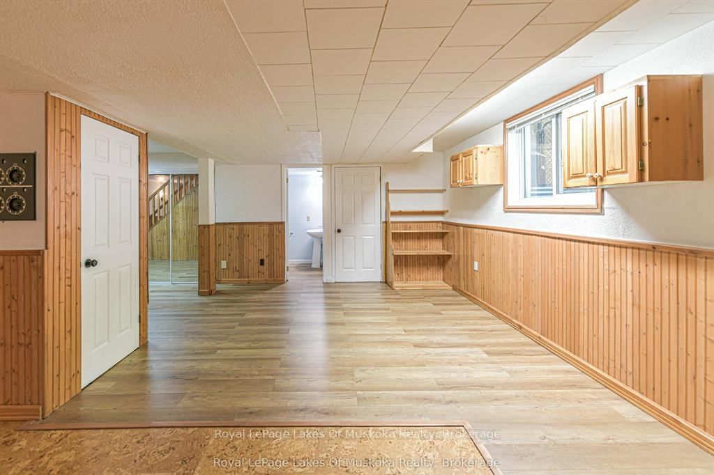 115 Douglas Street • Gravenhurst, ON photo 47