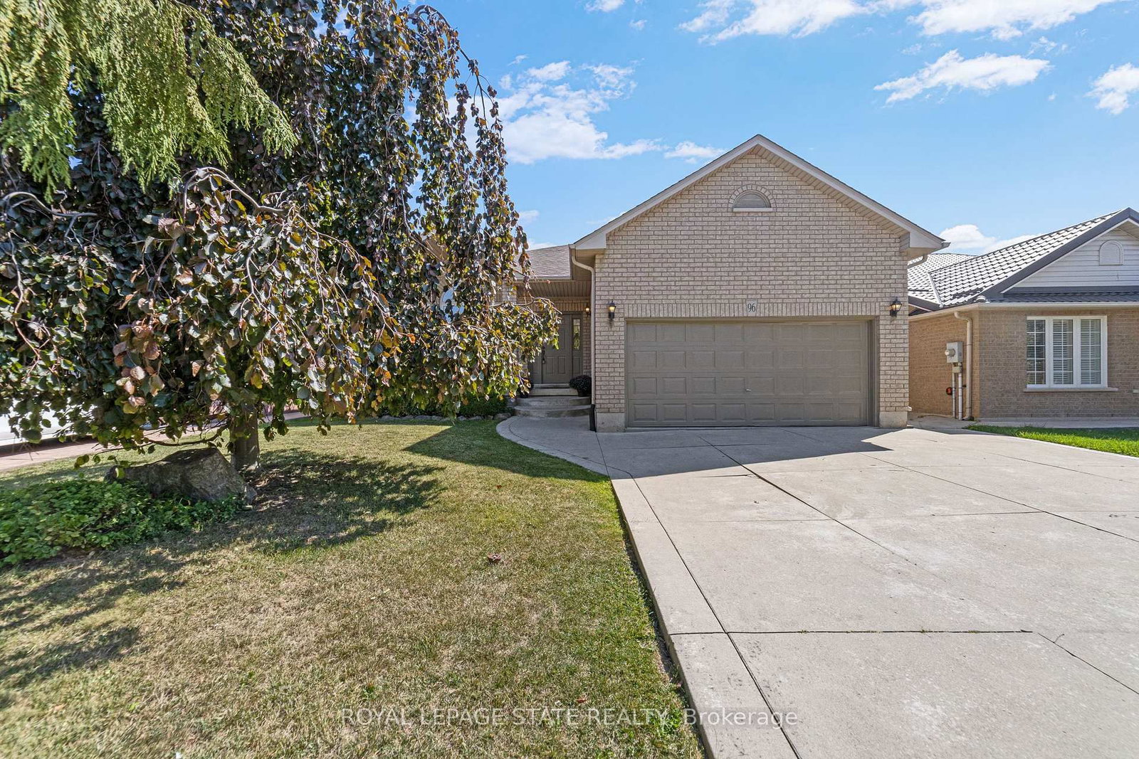 96 W Second Road • Hamilton, ON photo 1