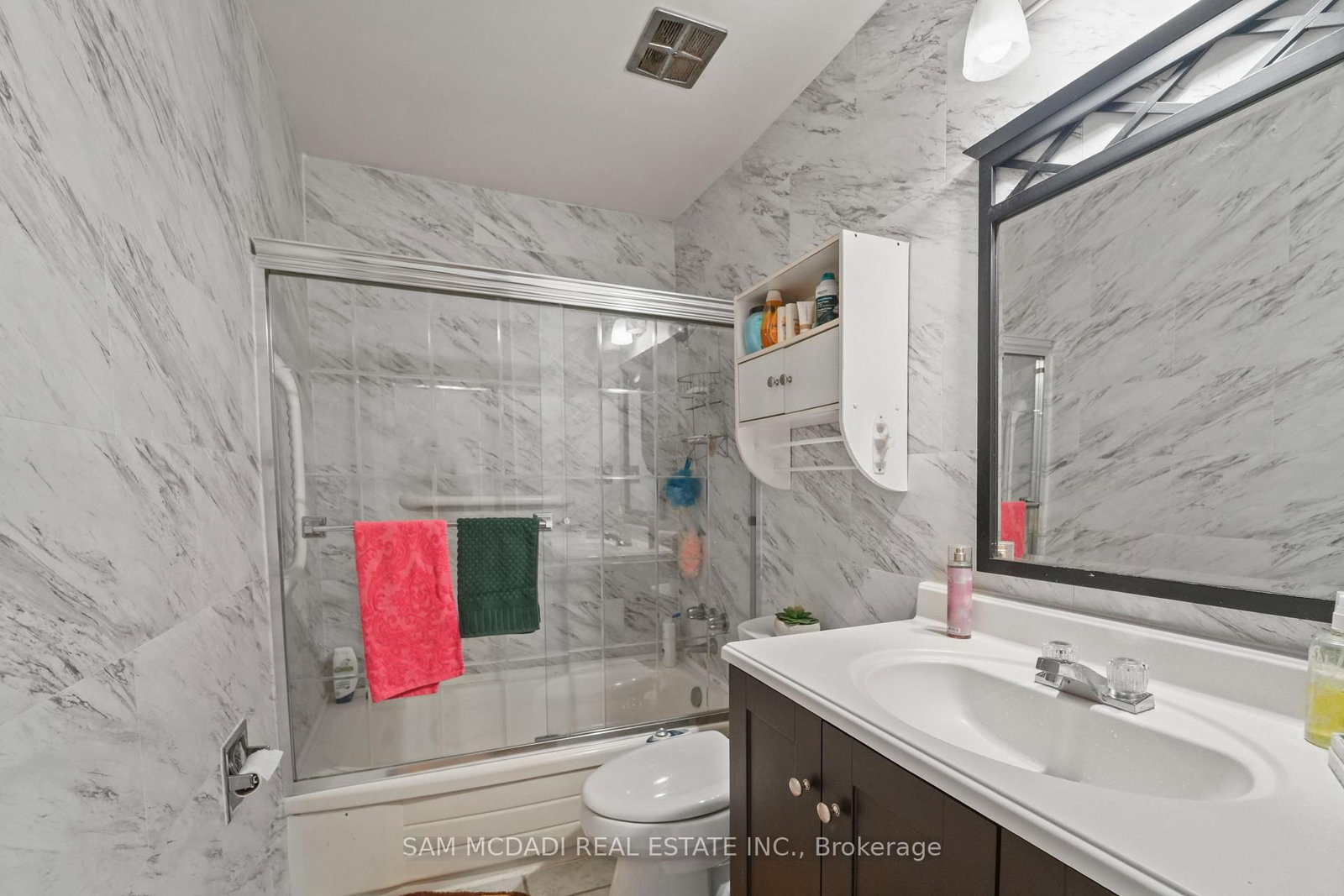 79 Locheed Drive • Hamilton, ON photo 17