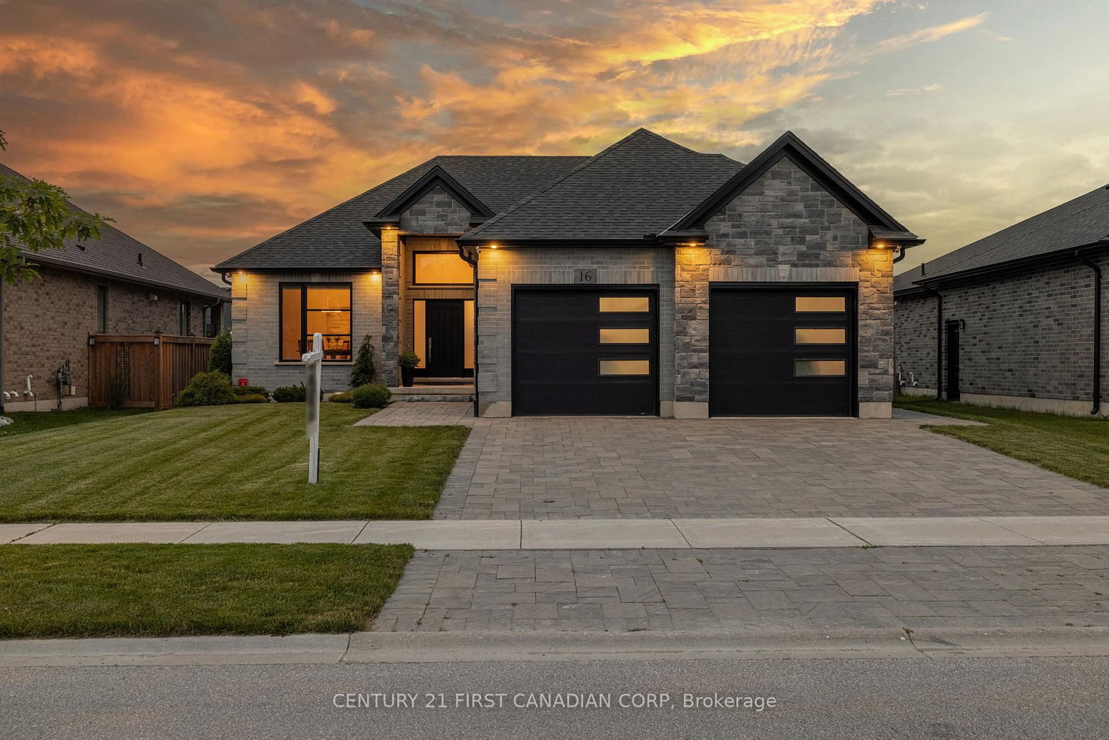 16 Foxborough Place • Thames Centre, ON photo 2