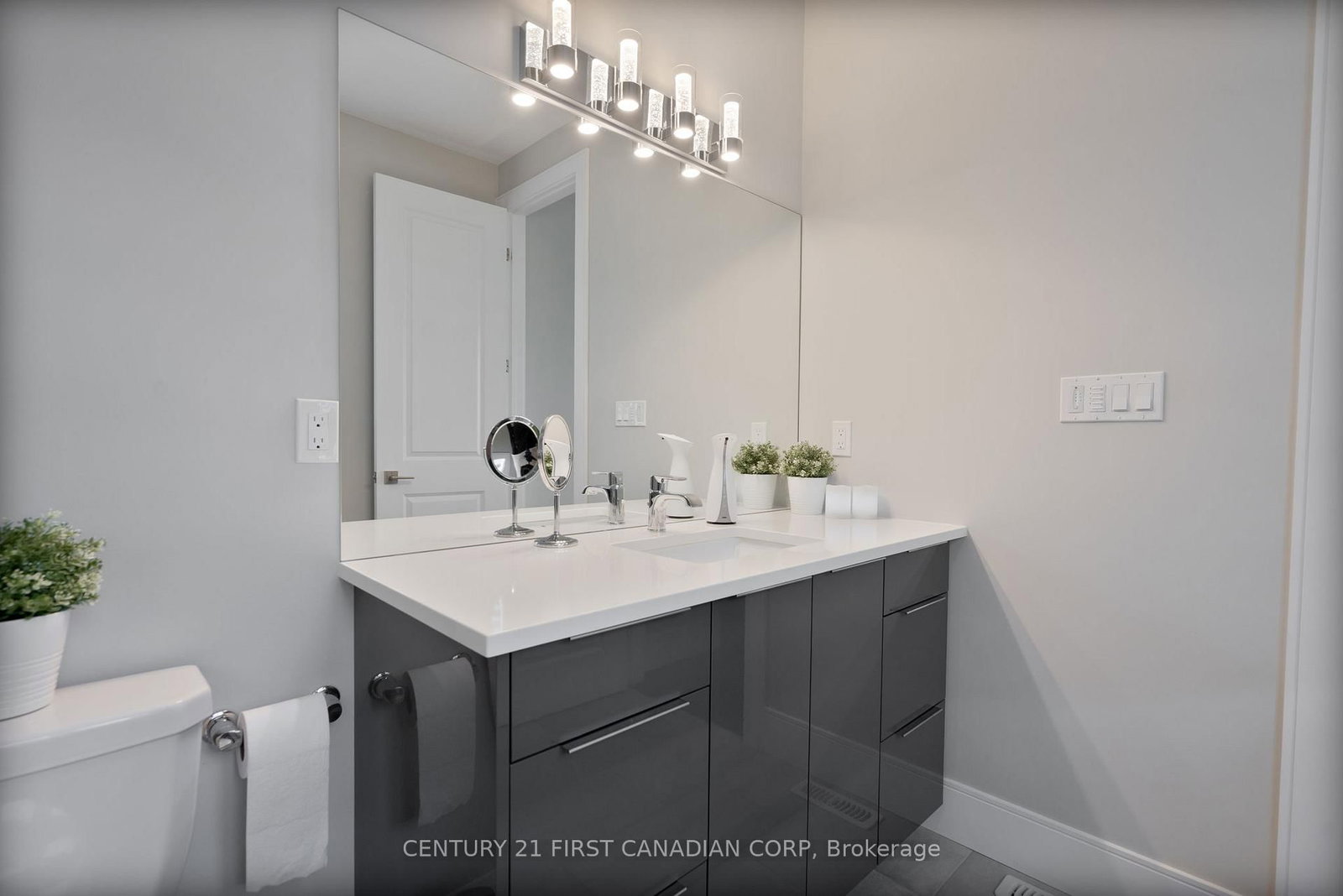 16 Foxborough Place • Thames Centre, ON photo 25