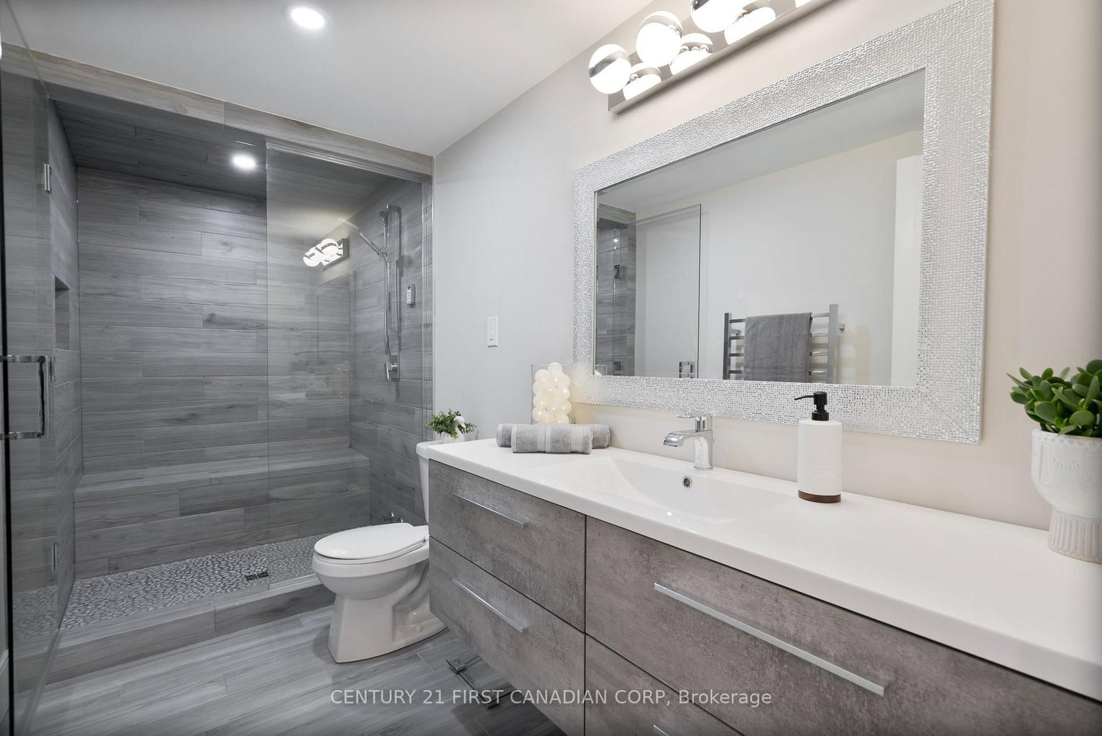 16 Foxborough Place • Thames Centre, ON photo 33