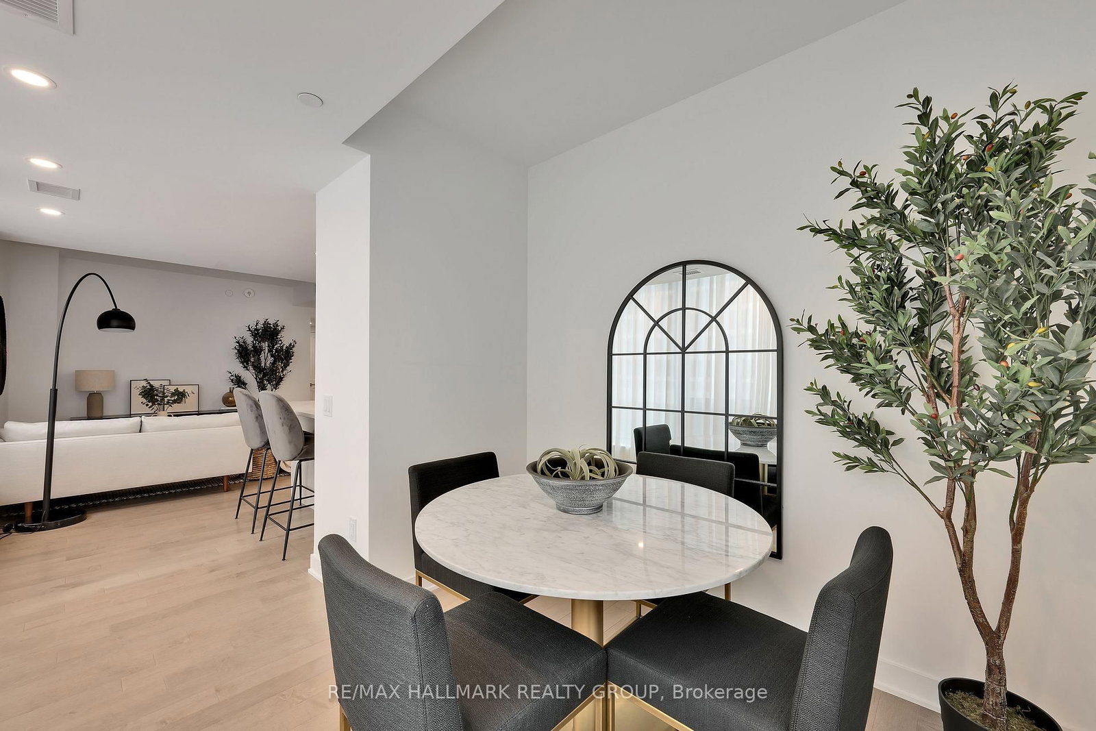340 Queen Street • #406 • Ottawa, ON photo 21