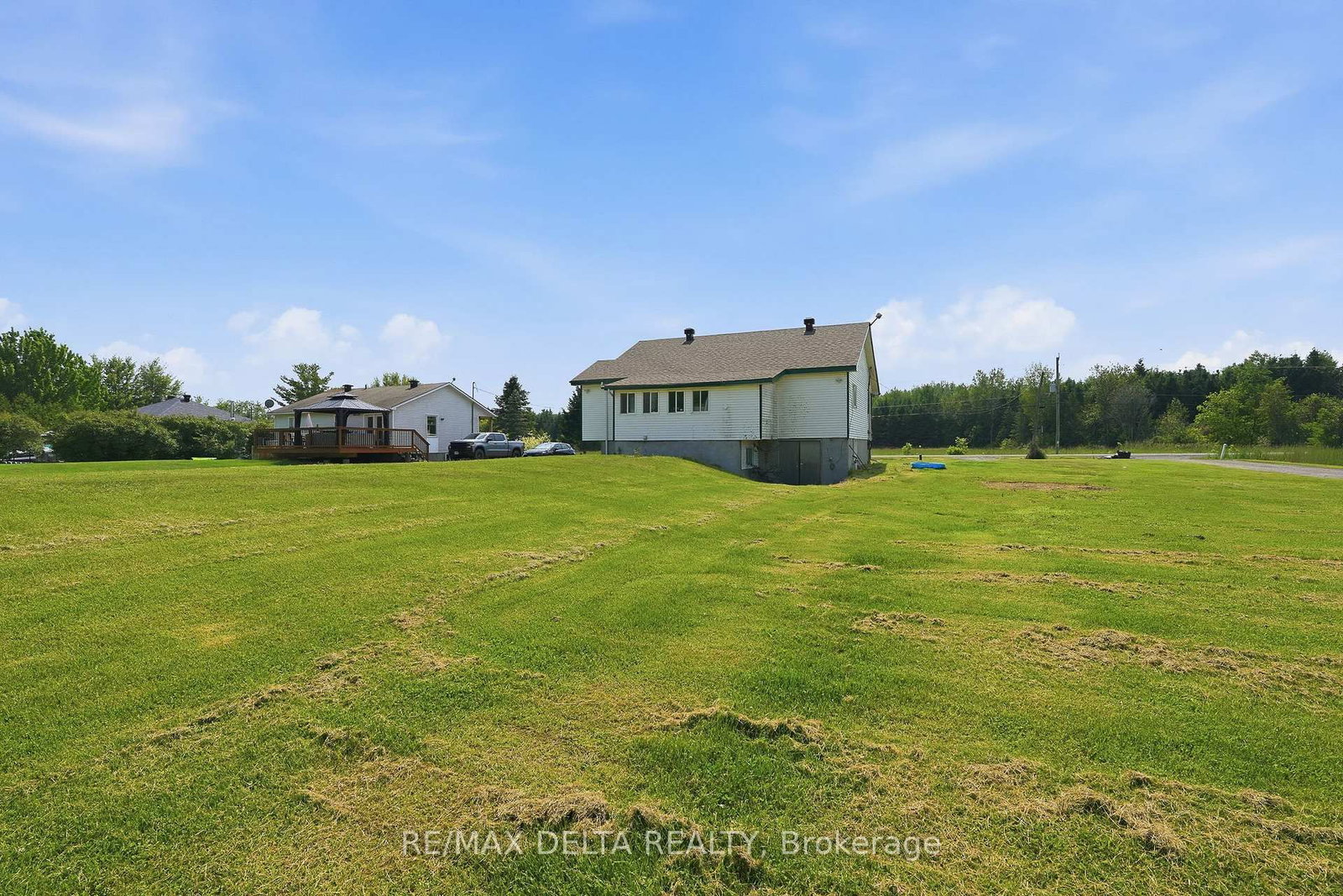 1553 du Lac Road • Clarence-Rockland, ON photo 25