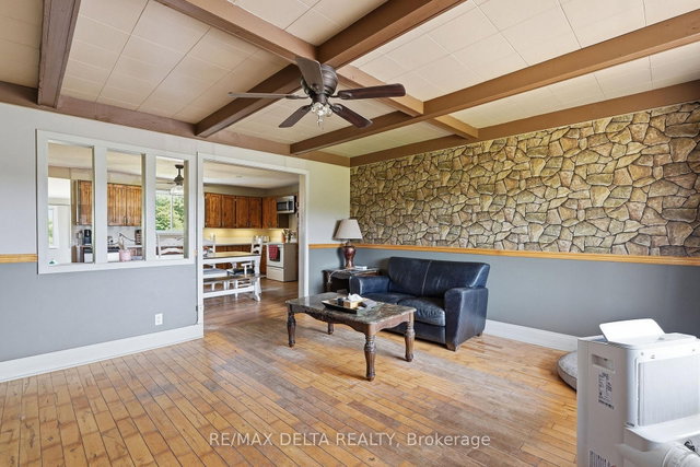 1553 du Lac Road