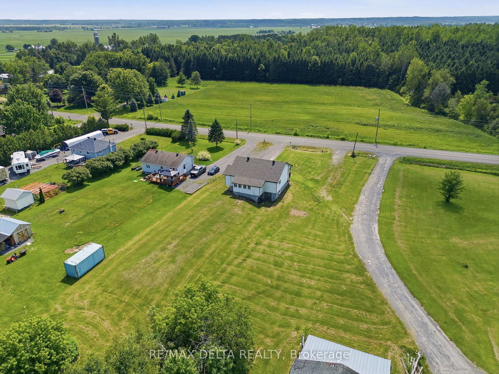 1553 du Lac Road • Clarence-Rockland, ON photo 34