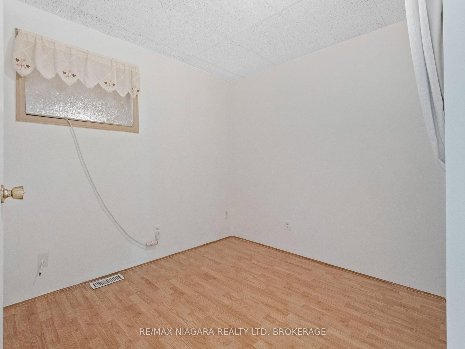 61 Queen Street • Fort Erie, ON photo 17