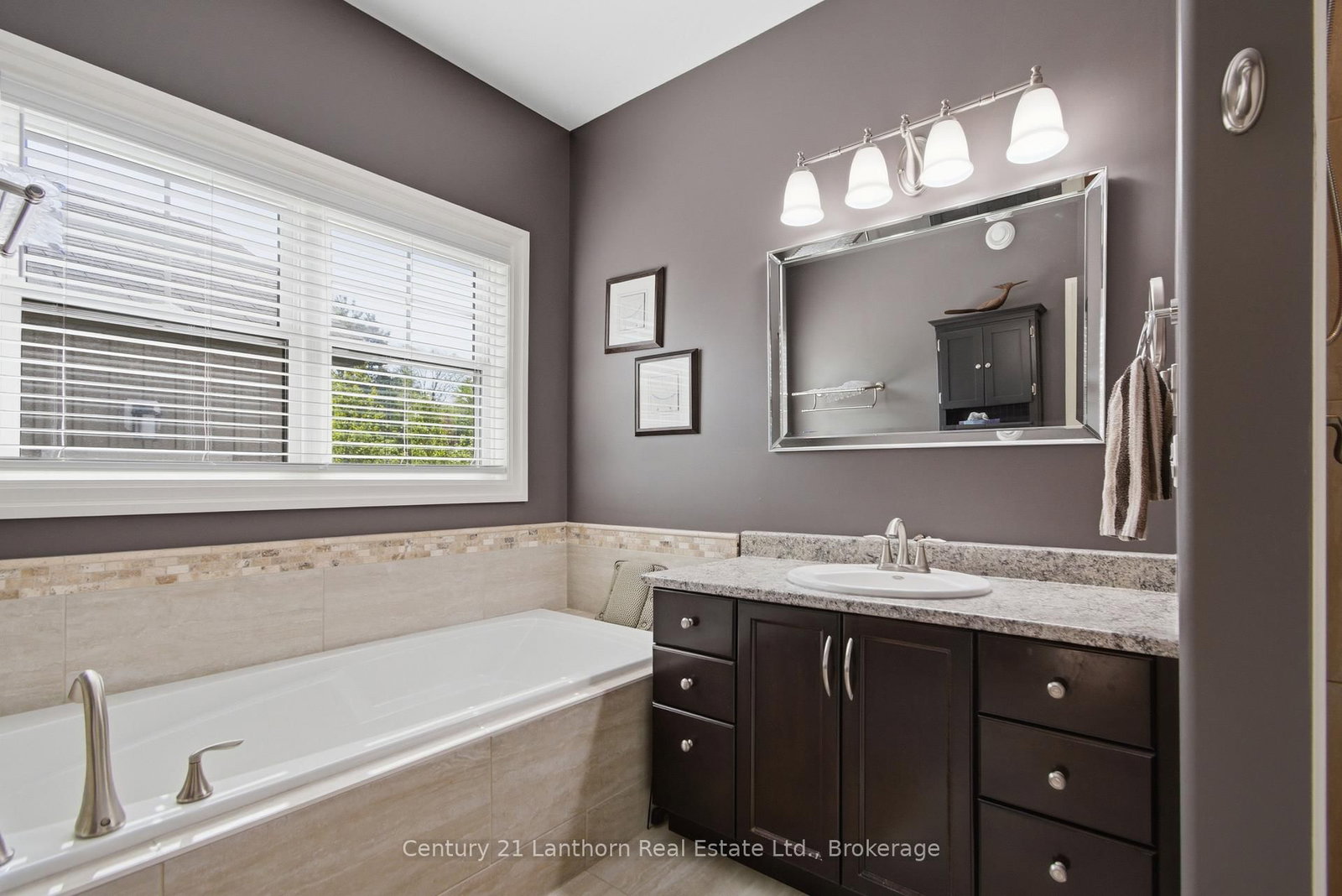 8 Grandview Court • Stirling, ON photo 21