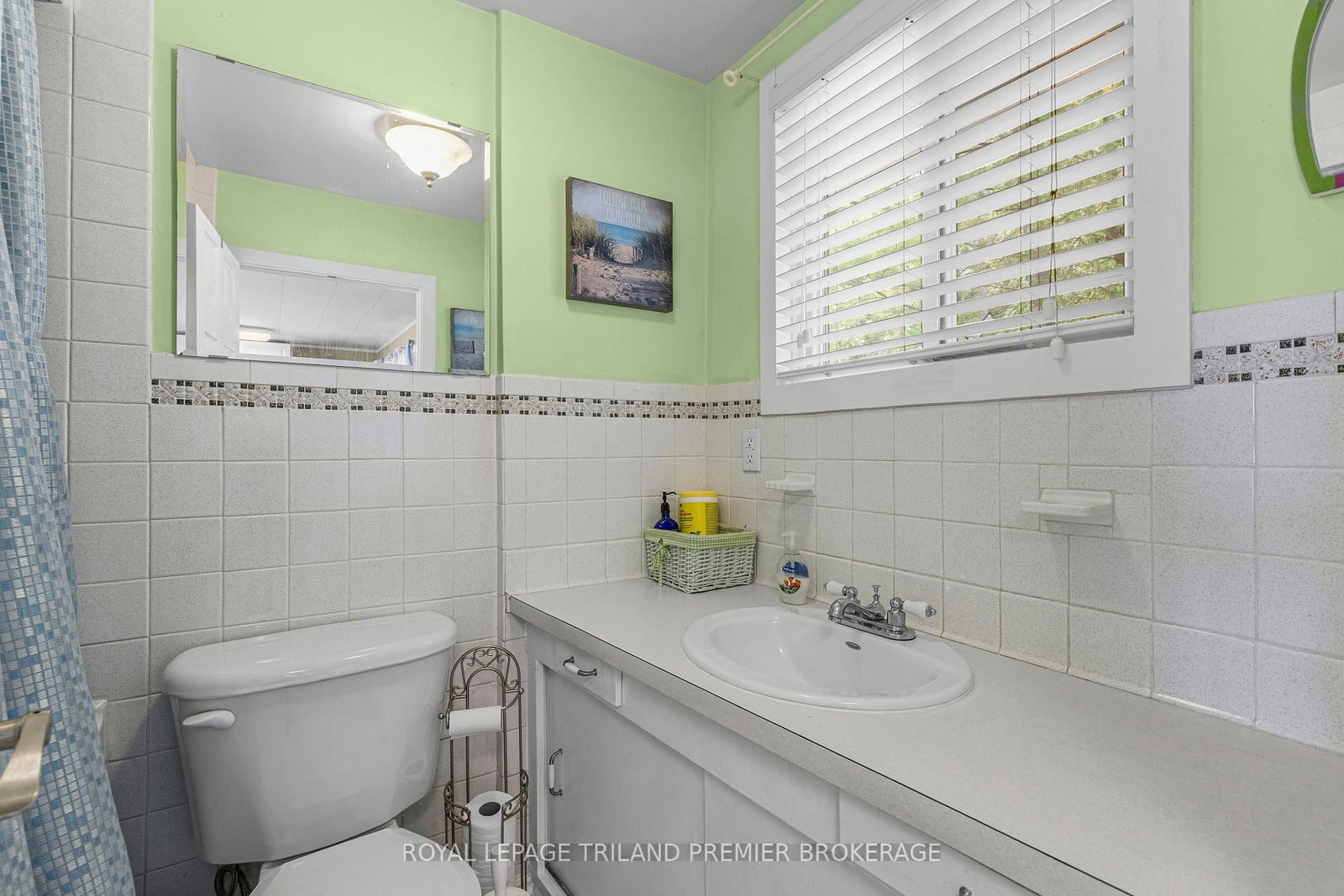 7755 Patrick Street • Lambton Shores, ON photo 13