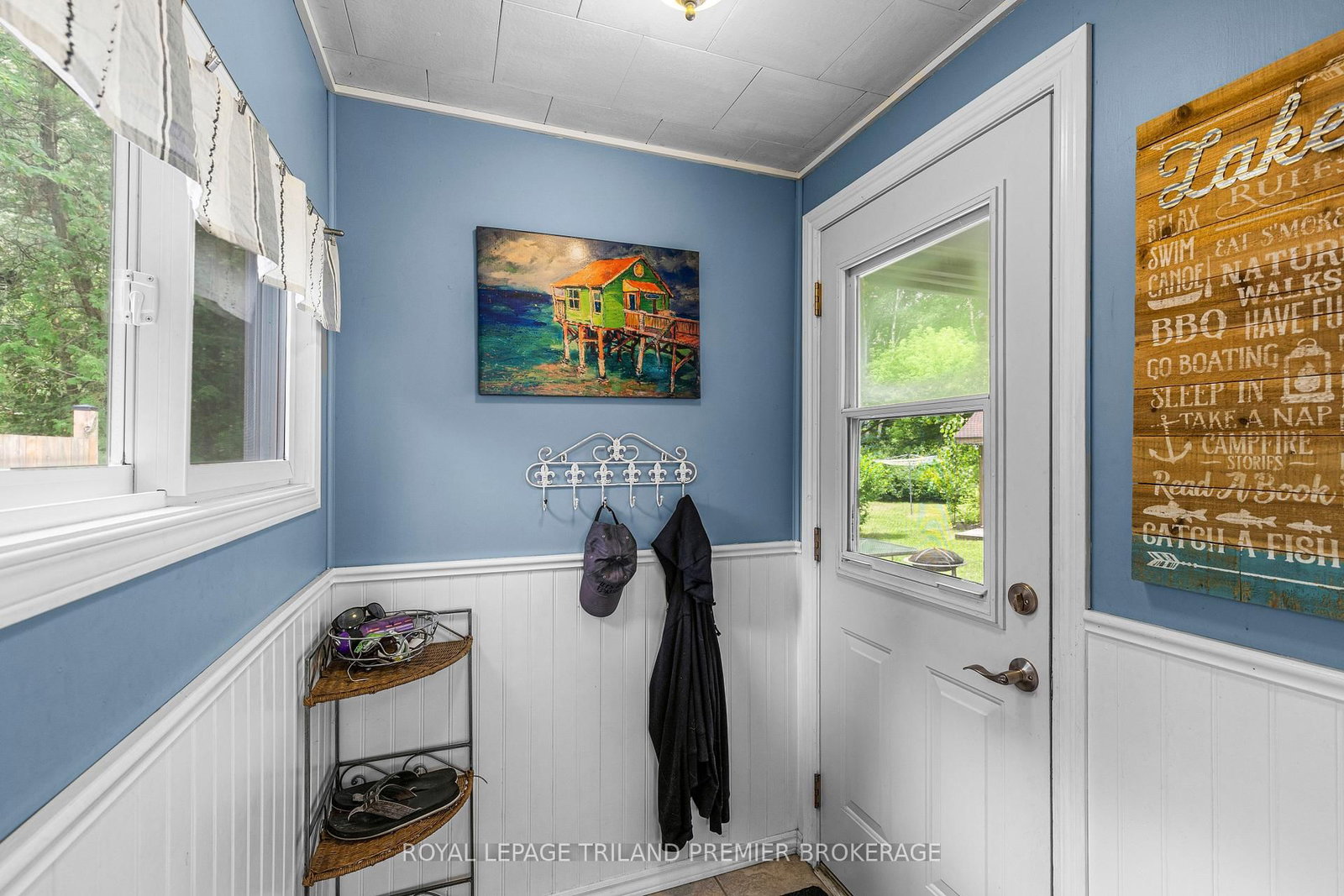 7755 Patrick Street • Lambton Shores, ON photo 18