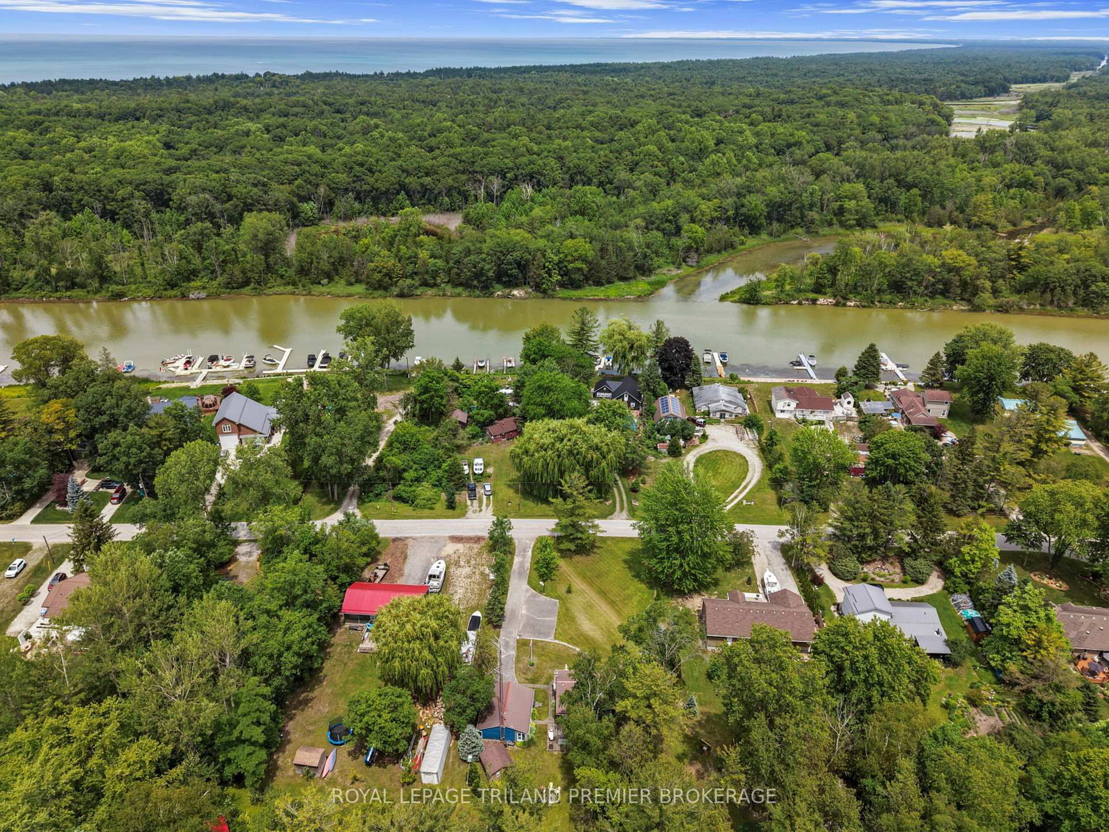 7755 Patrick Street • Lambton Shores, ON photo 41