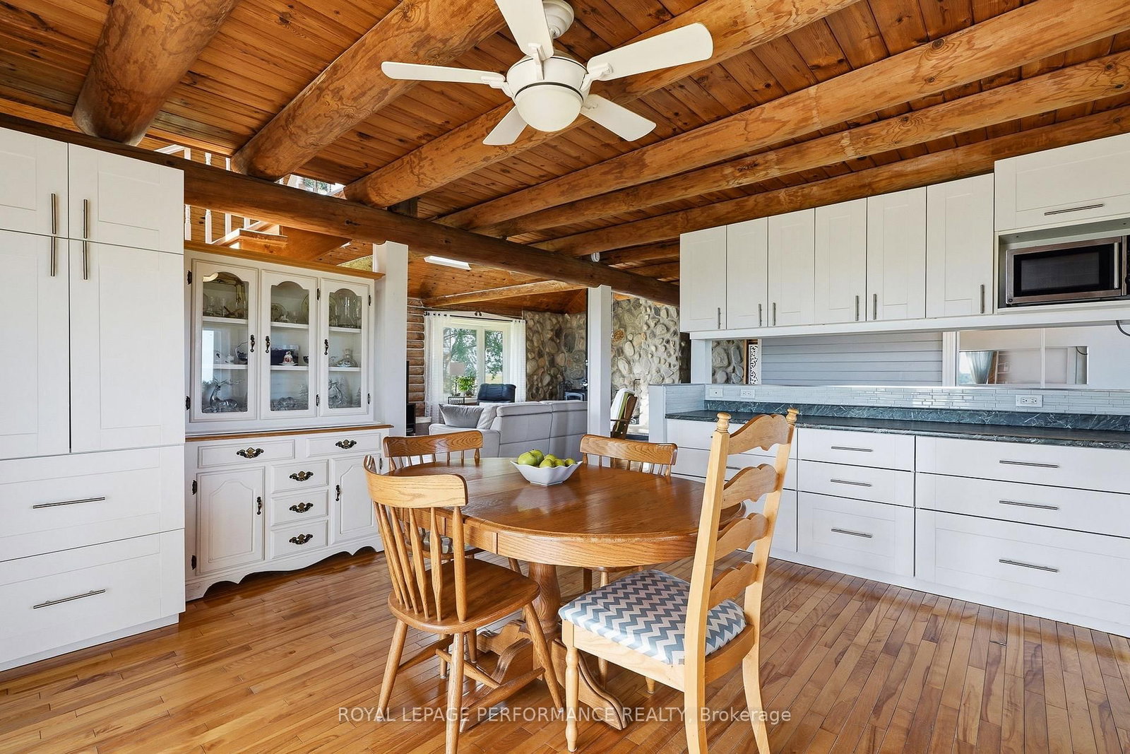 3012 Birchgrove Road • Sarsfield, ON photo 8