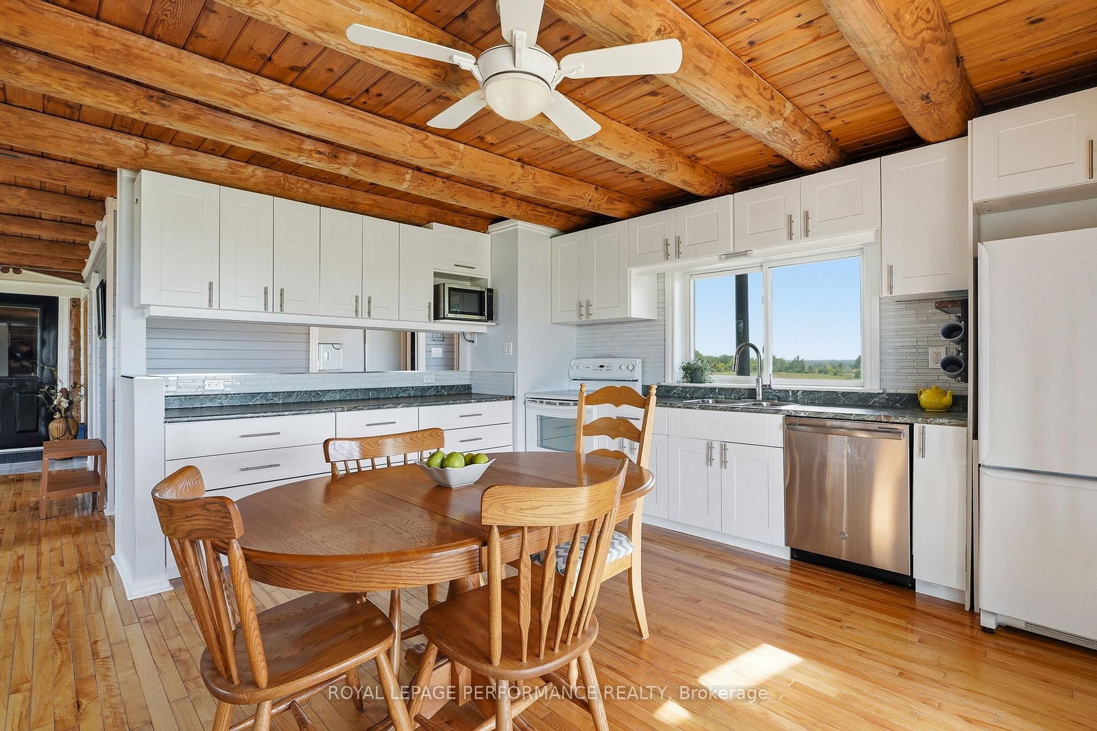 3012 Birchgrove Road • Sarsfield, ON photo 9